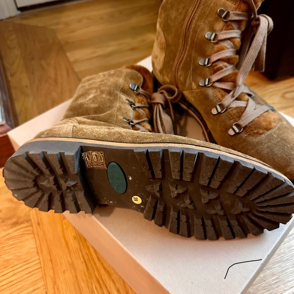 Dirndl and Bua warm faux fur suede snow boots. 39 - Picture 6 of 8